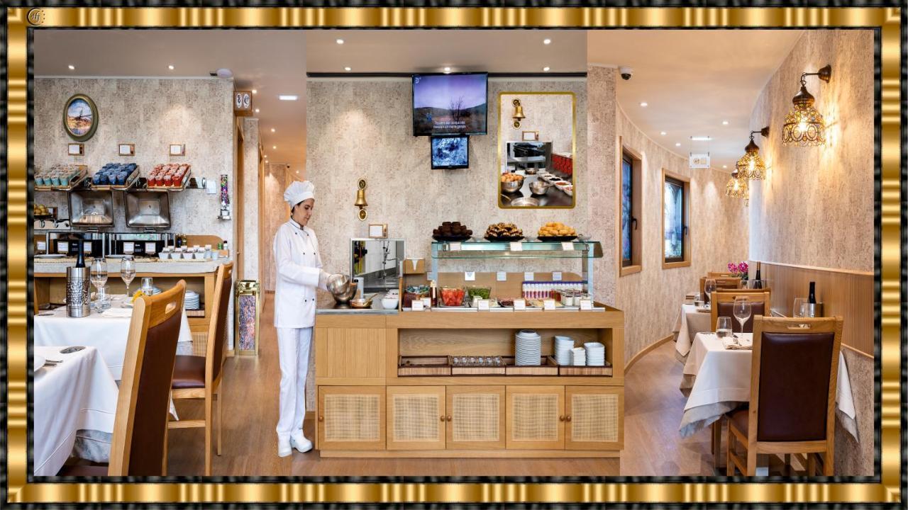 Hotel Jaguar Oporto - Airport To Hotel And City Center And Vice-Versa Is A Free And Continuous Shuttle Service From 7Am To 8Pm מראה חיצוני תמונה